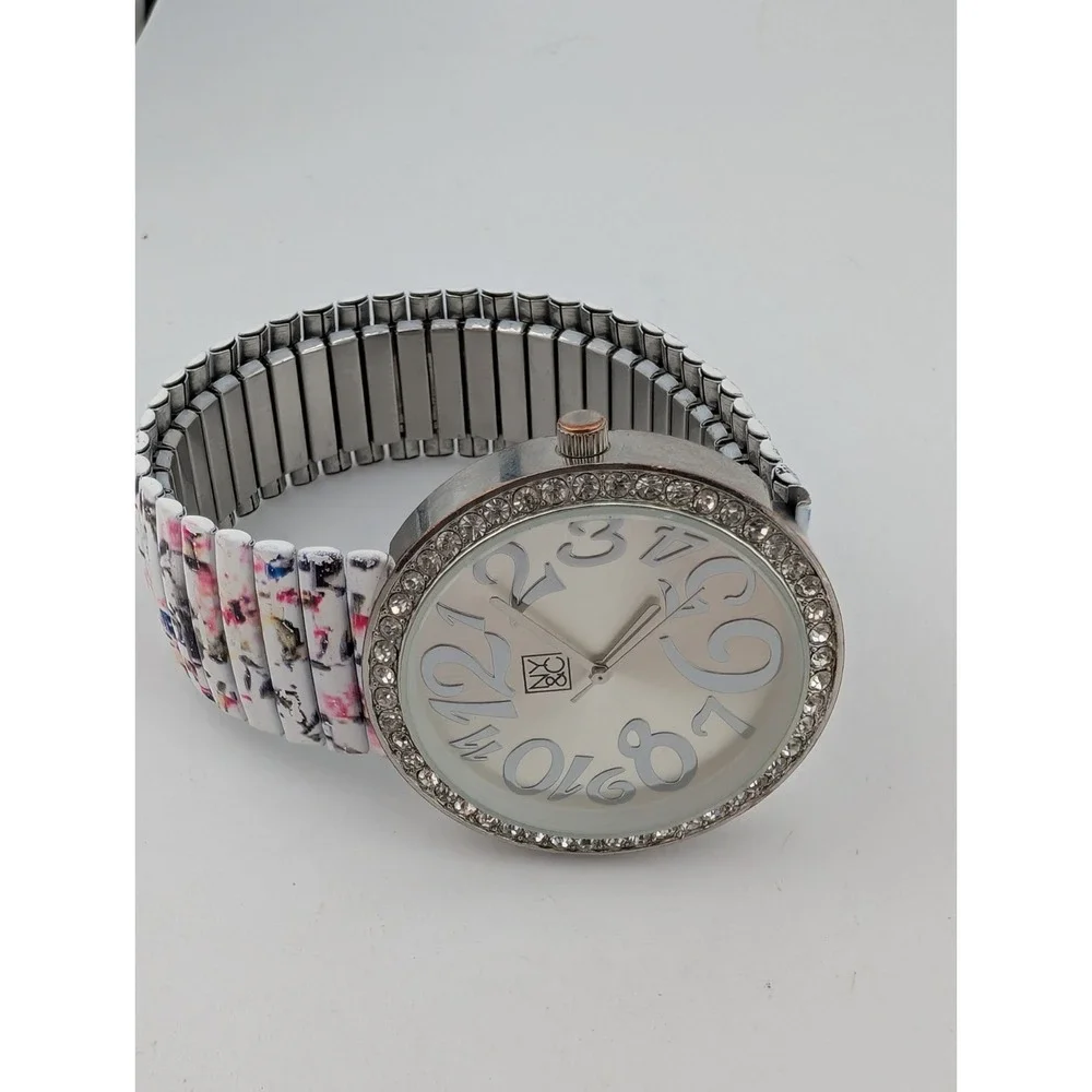 NY&C Women's watch 40mm Case Rhinestones Flower Stretch Band- New Battery